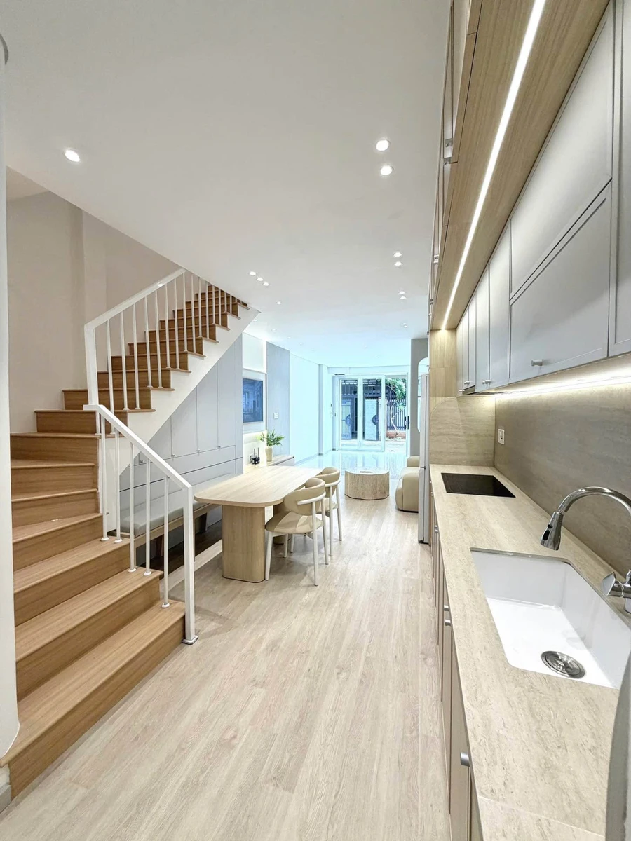 Bán nhà 1 mê mặt tiền Cao Bá Quát, 110m², 3 PN, giá 5 tỷ 950 triệu - Ảnh thu nhỏ 4