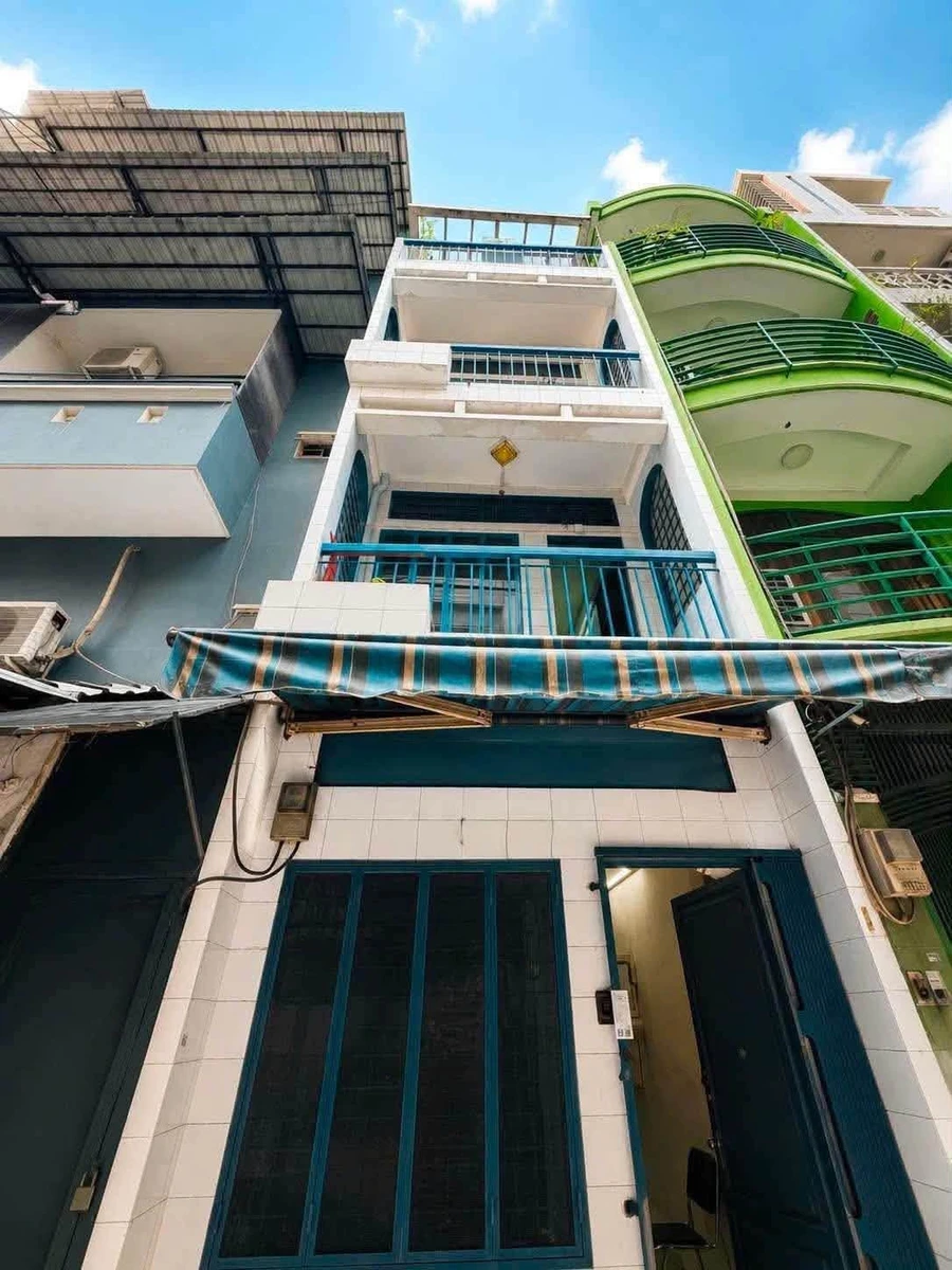 Bán nhà hẻm xe hơi 3,2x10m 5 tầng 6 phòng ngủ khu Bàn Cờ, Quận 3 - Ảnh 1