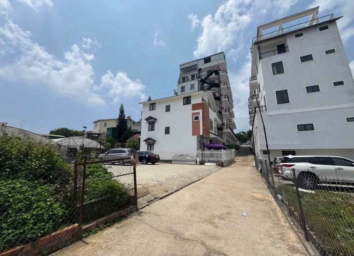 Bán đất biệt thự 200m2 Trạng Trình P9 Q1 giá 10,8 tỷ - Ảnh thu nhỏ 3