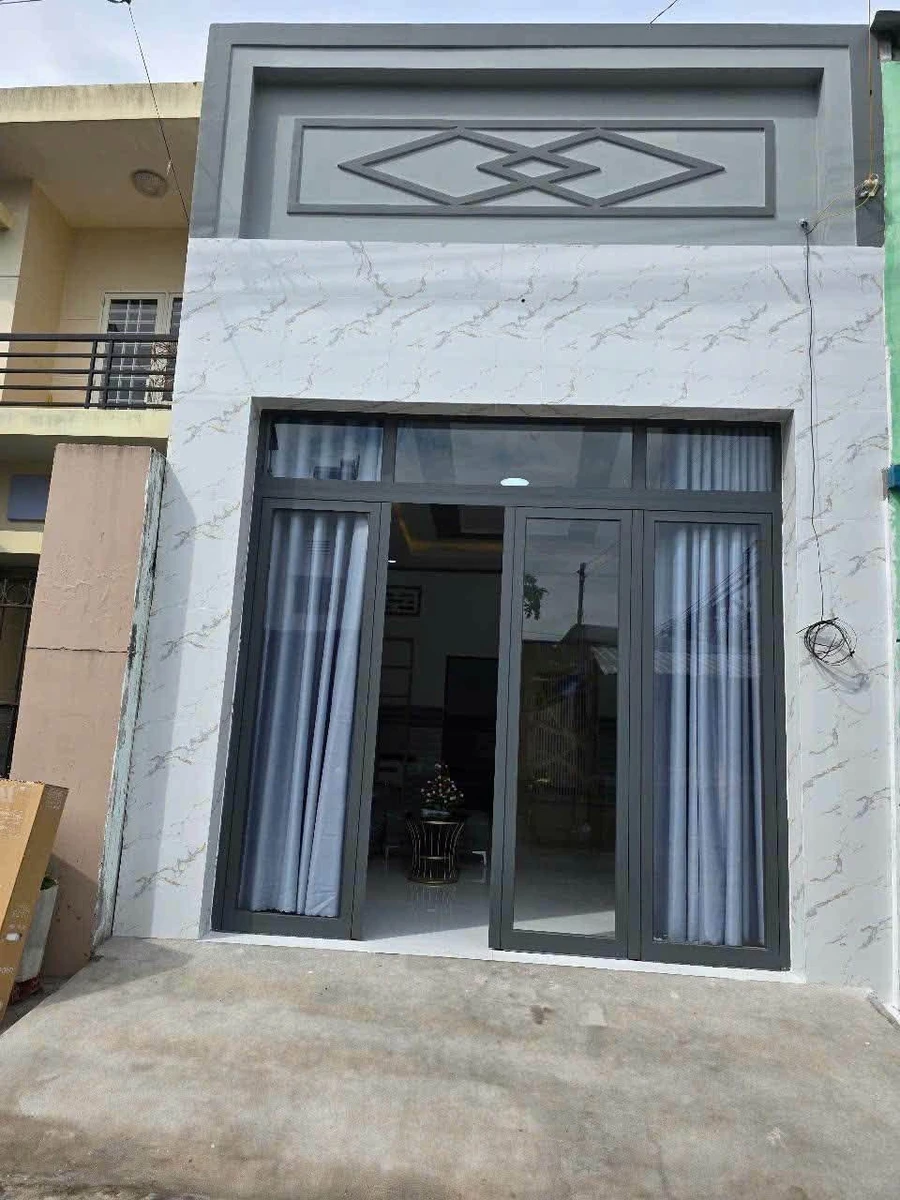 Nhà 2 mặt tiền 60m² Hai Bà Trưng, 2 phòng ngủ, 2,5 tỷ - Ảnh 1