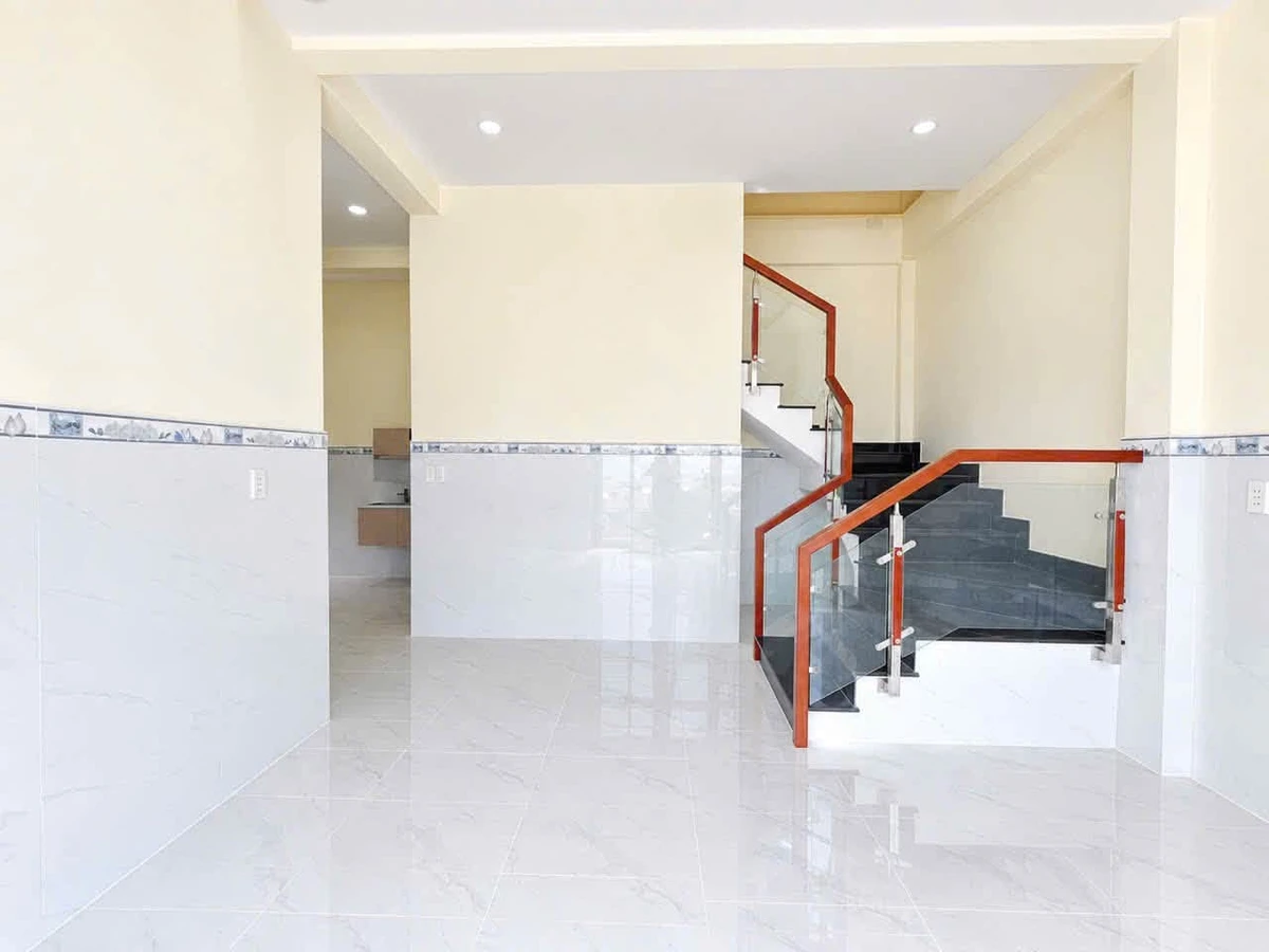 Bán nhà 2 tầng 65m² 3PN full thổ, giá hơn 4 tỷ, Linh Chiểu, Thủ Đức - Ảnh thu nhỏ 2