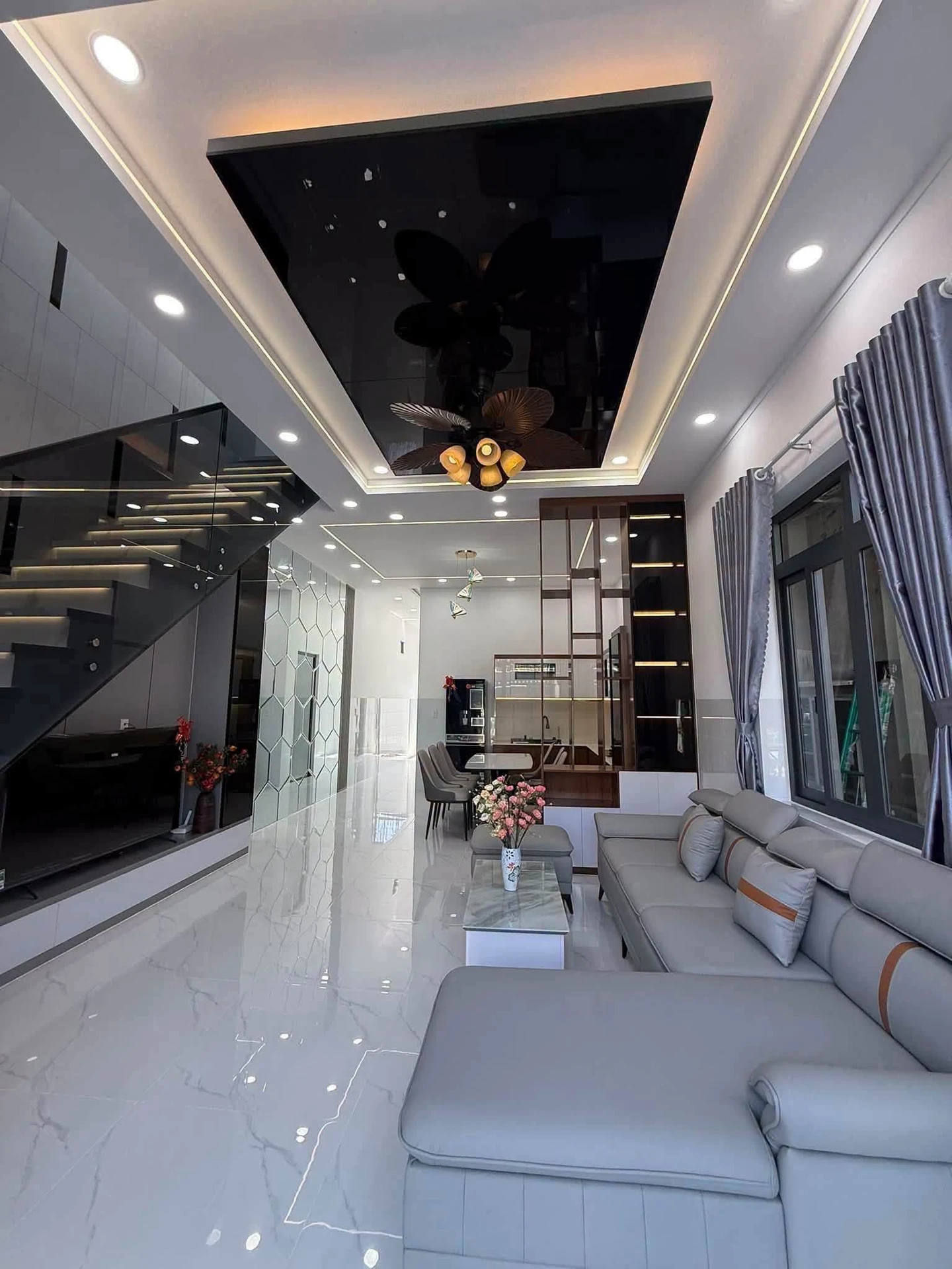 Bán nhà 1 trệt 1 lầu 3PN 4WC Tây Ninh, 100m², 3 tỷ 250 triệu - Ảnh 1