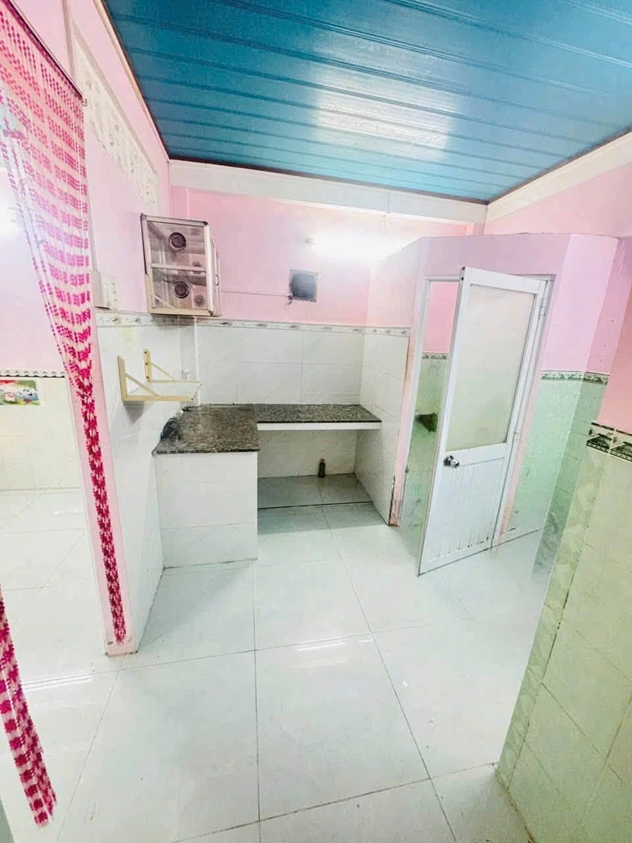 Bán nhà hẻm Bến Vân Đồn, Quận 4, 32m², 1 trệt 1 lửng 1 lầu, giá 2,7 tỷ - Ảnh thu nhỏ 2