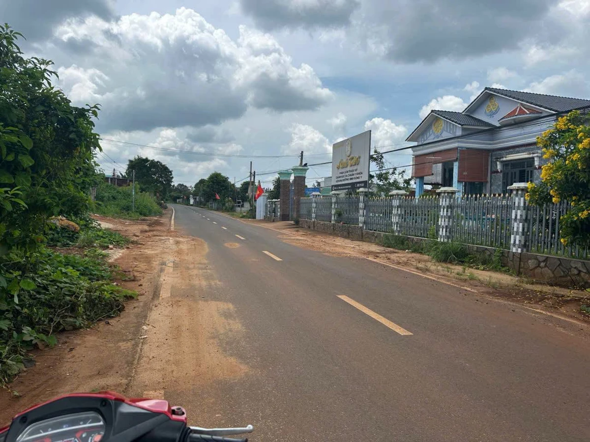 Bán đất nông thôn Bù Đốp 2100m² 490 triệu - Ảnh 1