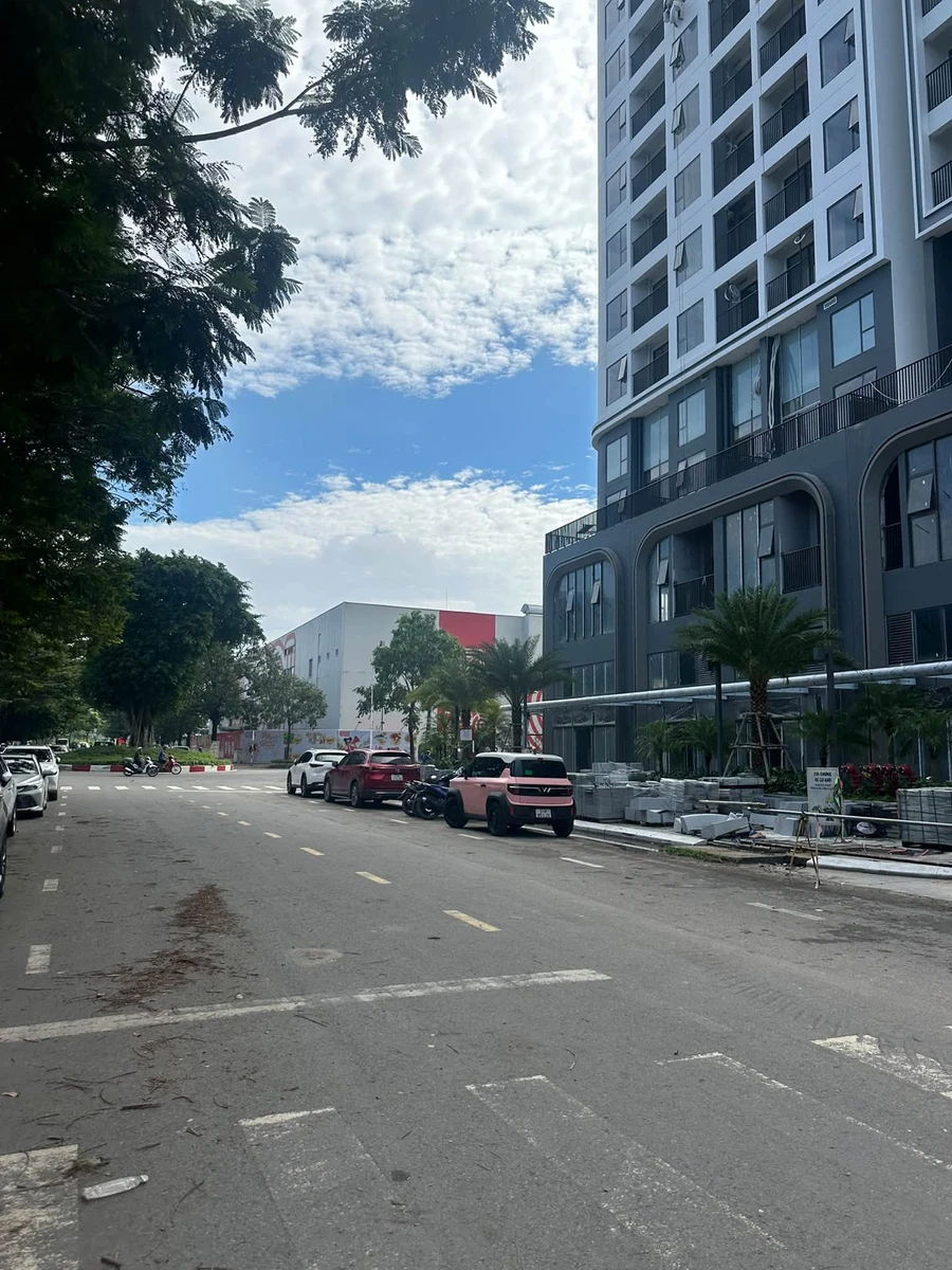 Bán nhà 3 tầng 80m² Dĩ An, Bình Dương giá 9 tỷ - Ảnh thu nhỏ 2