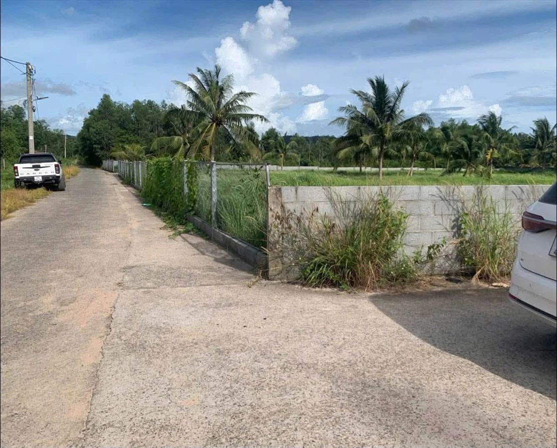 Bán đất đối diện Bãi Trường Phú Quốc 1.300m² hơn 6 tỷ - Ảnh 1