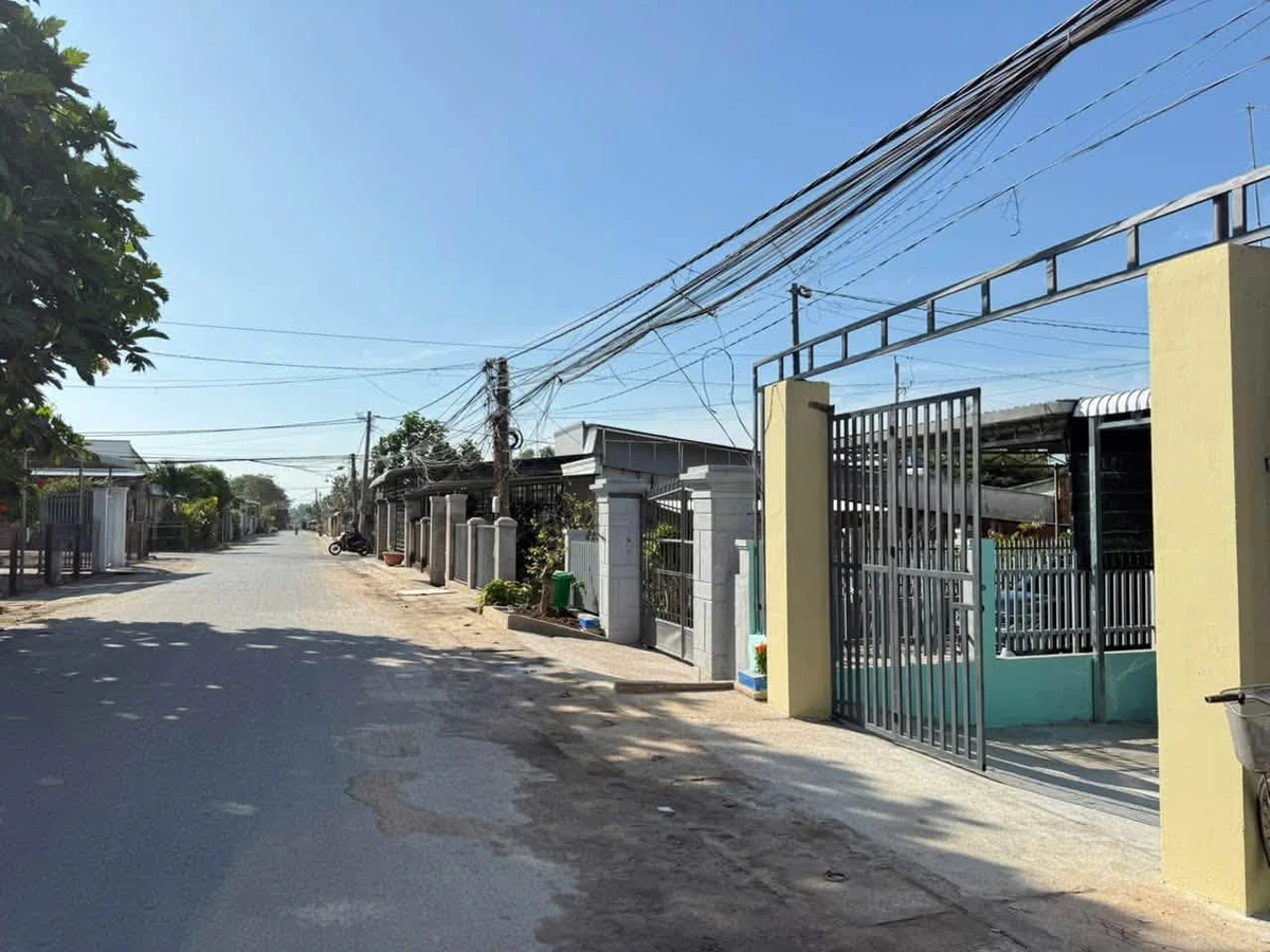 Bán nhà lô đất 304m2 với mặt tiền 5,6m tại Hồ Tràm, Nhà Bè - Ảnh thu nhỏ 3