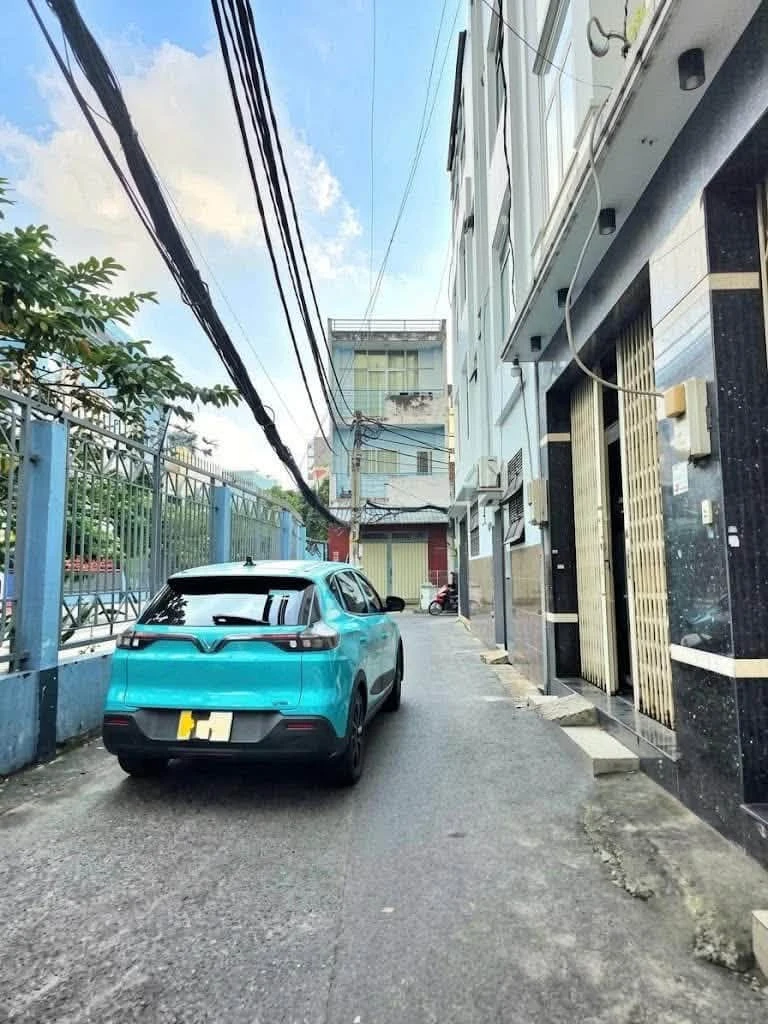 Bán nhà hẻm xe hơi 4 tầng 64m2 6PN Cách Mạng Tháng 8, Phường 13, Quận 10 - 7,8 tỷ - Ảnh thu nhỏ 3