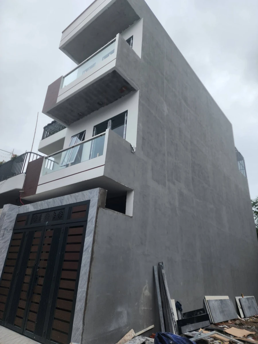 Bán nhà 1 trệt 2 lầu 70m2 kp Bình Minh, phường Dĩ An, giá 4,7 tỷ - Ảnh thu nhỏ 2