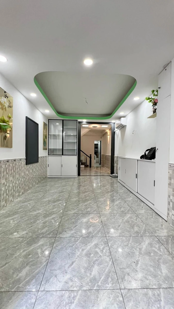 Bán nhà 4 tầng 105m² Quận 4 giá 5 tỷ 290 triệu - Ảnh thu nhỏ 2
