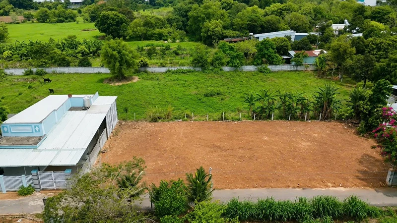 Bán đất 110m² đường 28 Hòa Long 779 triệu