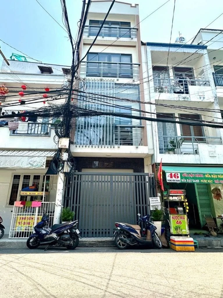 Bán nhà 4 tầng 4 PN 38m2 Điện Biên Phủ 5,9 tỷ - Ảnh 1