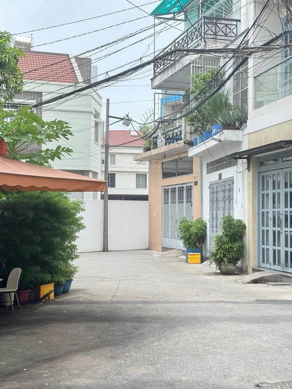 Bán nhà mặt tiền đường 2/4 Nha Trang 87,7m² 8 tỷ 4 entry
