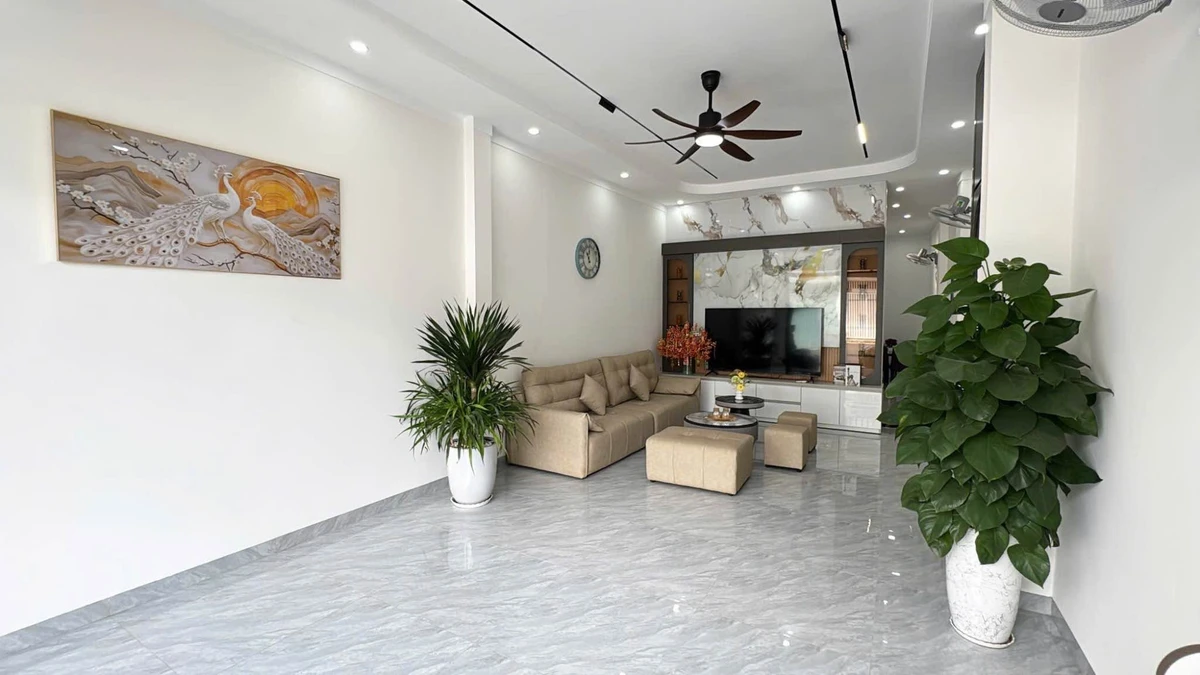 Bán nhà mặt tiền 75m² 7,35 tỷ Quận 1 - Ảnh thu nhỏ 5
