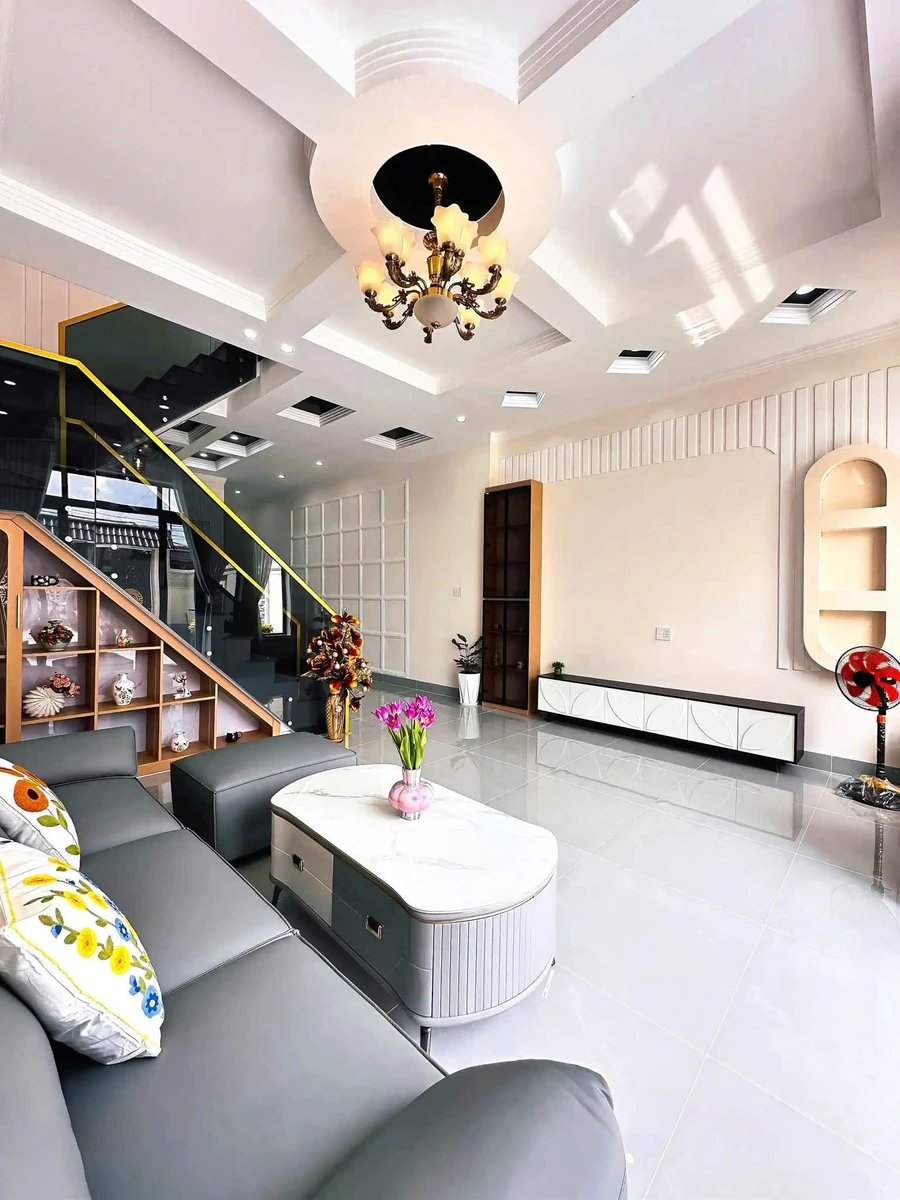 Bán nhà lầu 3PN đường Nguyễn Chí Thanh, Tây Ninh, 2,95 tỷ - Ảnh thu nhỏ 4