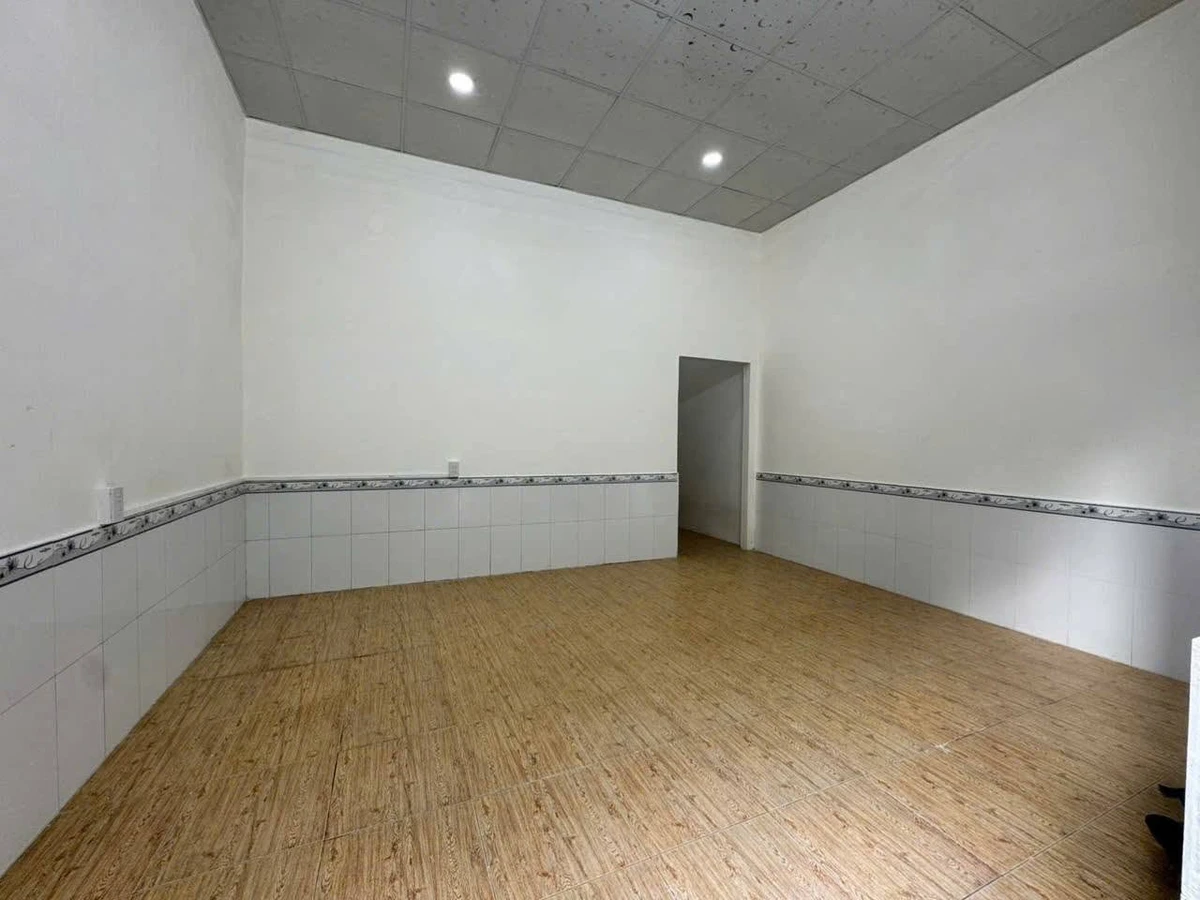 Bán nhà cấp 4 hẻm Hoàng Diệu, Vĩnh Nguyên, Nha Trang 51,8m² giá 3,5 tỷ - Ảnh thu nhỏ 2