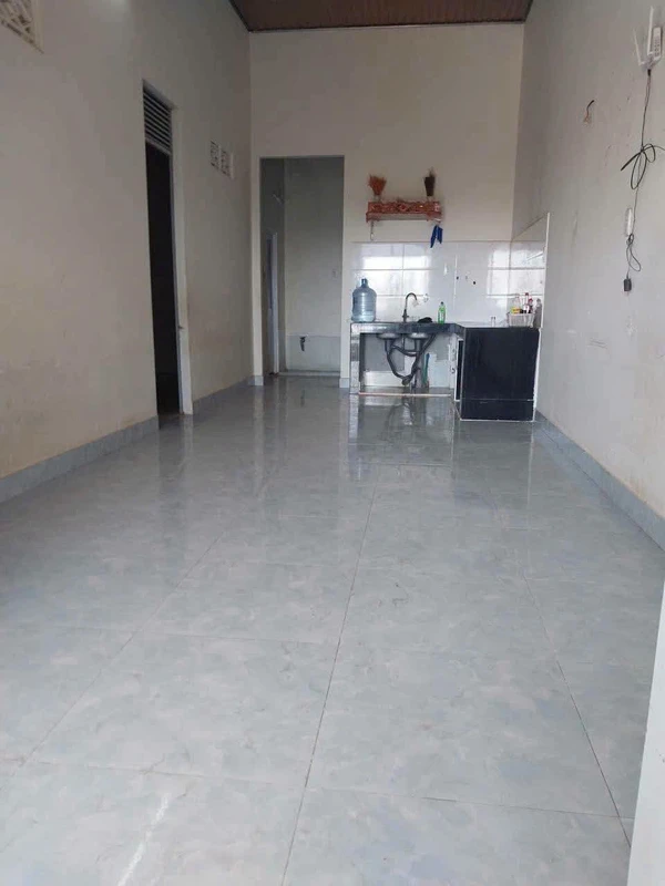 Bán nhà 6x30m, 2 phòng ngủ, có sân ô tô và đất trồng rau tại Nghĩa Đức, Gia Nghĩa
