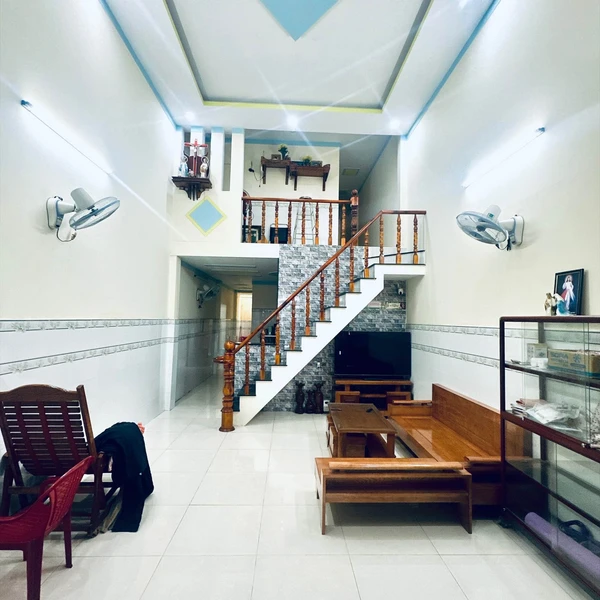 Bán nhà sổ riêng 113.6m² 3 phòng ngủ Dĩ An Bình Dương