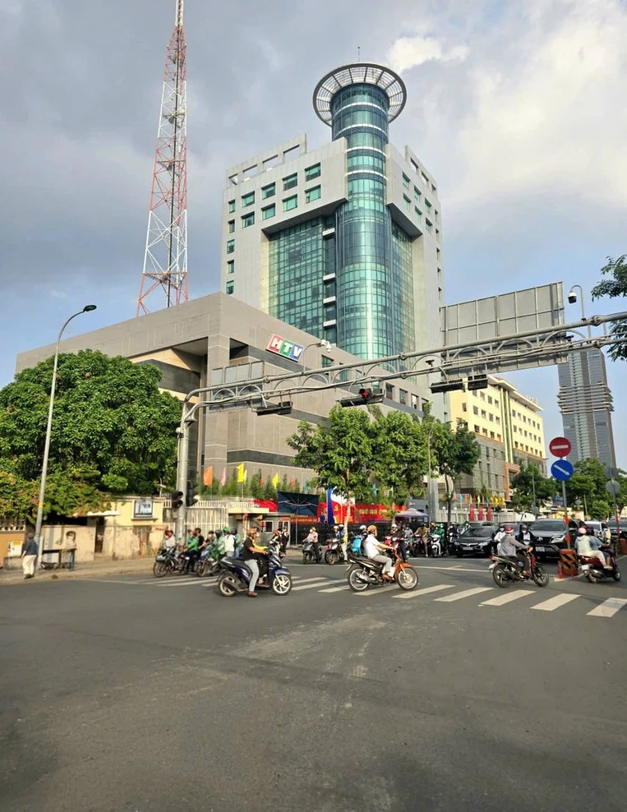 Bán nhà 3 phòng ngủ Quận 1 gần Đài HTV, 15.9 tỷ - Ảnh thu nhỏ 2