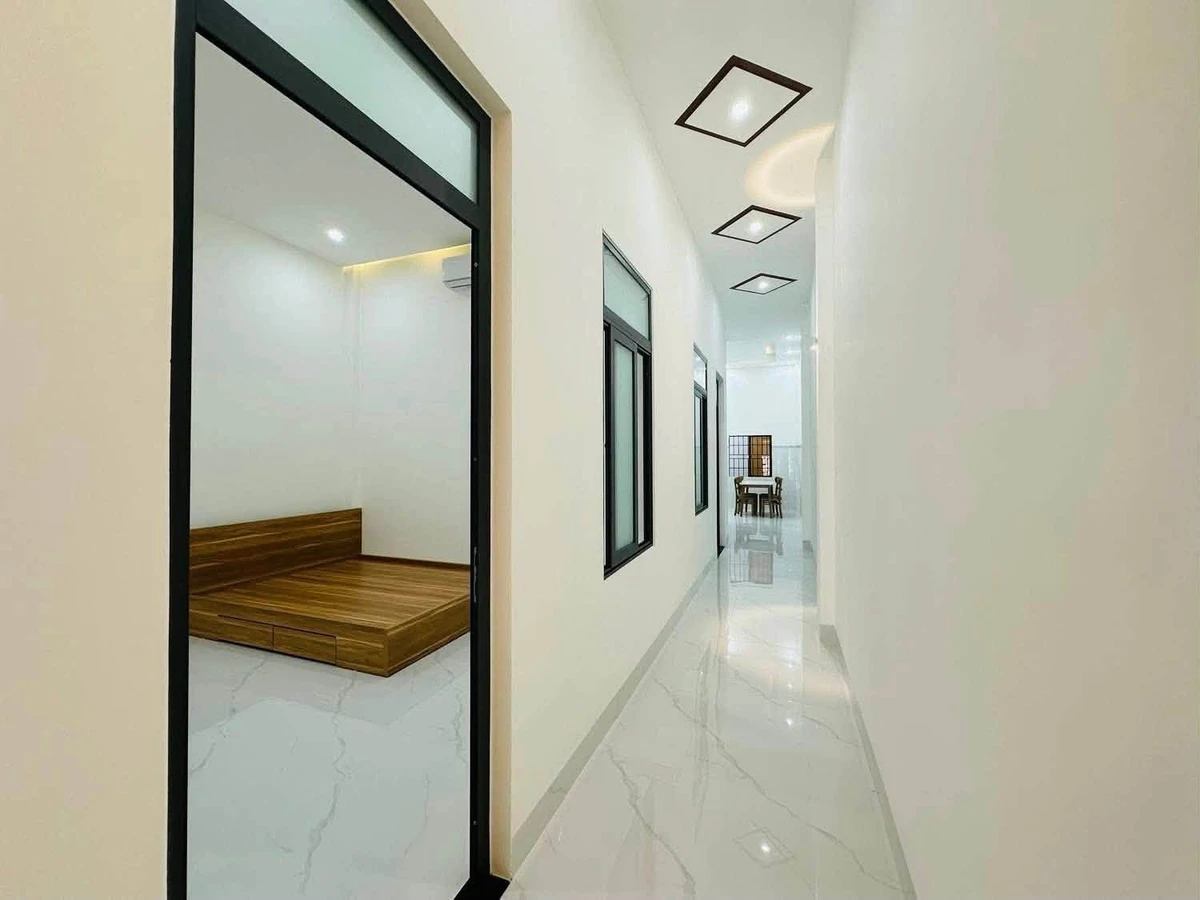 Bán nhà mặt tiền Trần Thái Tông 100m² 3 tầng 3.9 tỷ - Ảnh thu nhỏ 3
