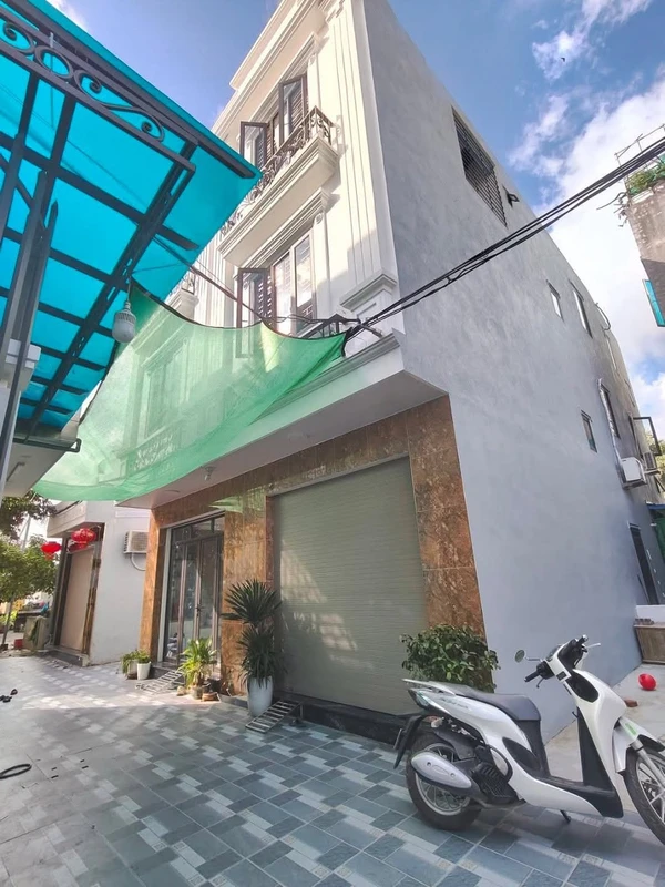 Bán căn hộ 2 phòng 52m2 Quảng Ninh 1,95 tỷ nhaphotrencao