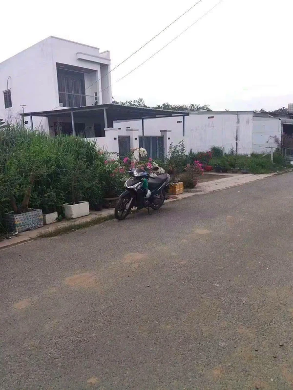 Bán lô đất mặt tiền Bến Cát Bình Dương 385m² 3 tỷ 250