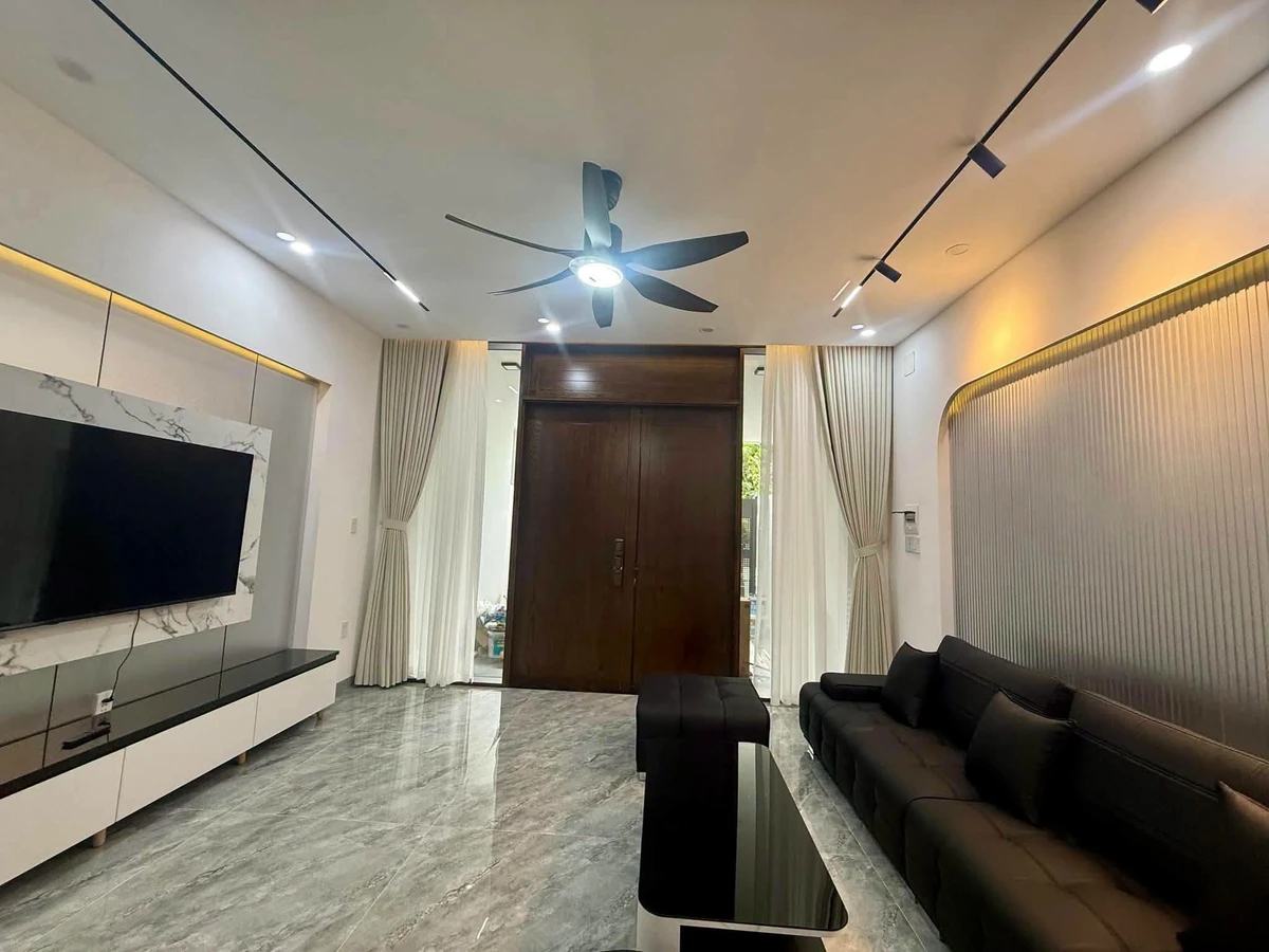 Bán nhà 4PN 277m² mới xây Hòa Xuân Cẩm Lệ 9,5 tỷ - Ảnh thu nhỏ 3