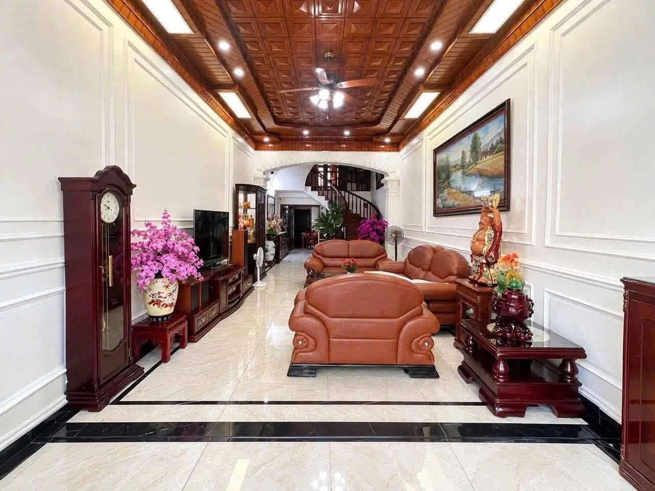Bán nhà mặt đường Văn Cao 90m2, MT 4.5m, 17 tỷ - Ảnh 1