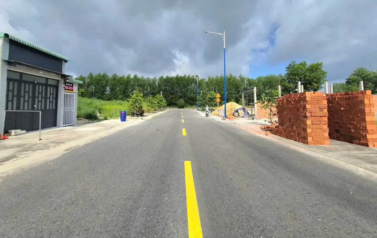Bán dãy trọ 6 phòng, Kiot thu nhập 12.8tr/tháng tại Becamex Chơn Thành - Ảnh 1
