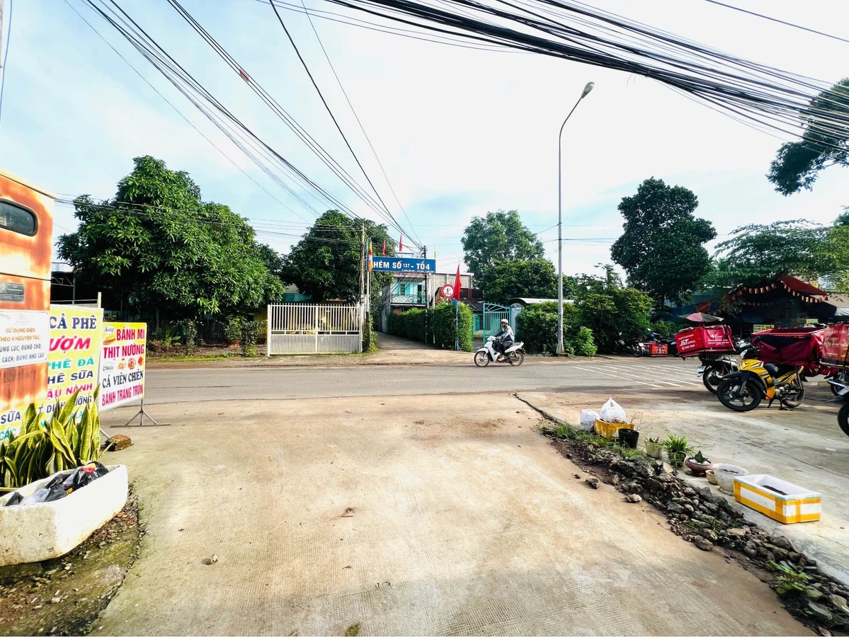 Nhà phố bán Trần Phú Long Khánh 105m² 3 phòng 2 tỷ 280 triệu - Ảnh thu nhỏ 3
