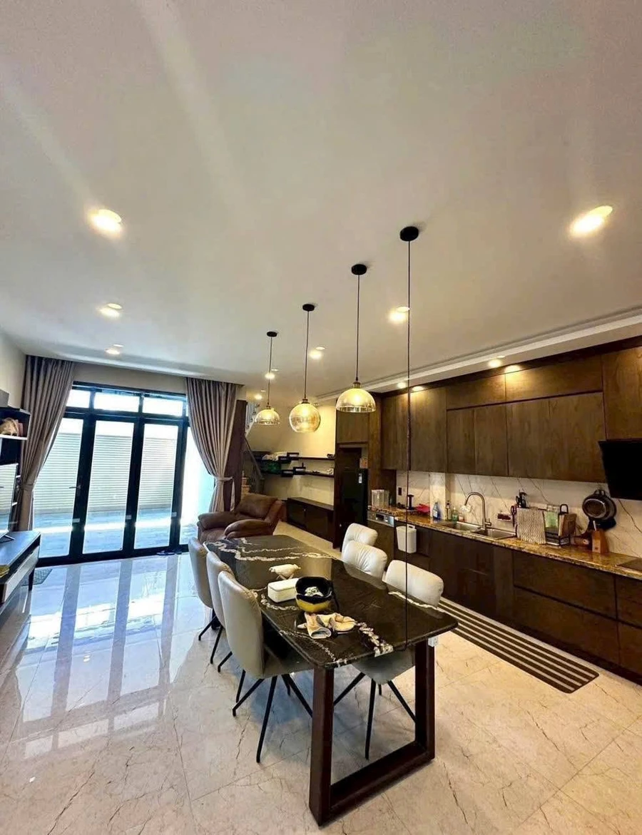 Bán villa sân vườn hồ bơi 226m2 Phan Thiết 7.5 tỷ - Ảnh thu nhỏ 3