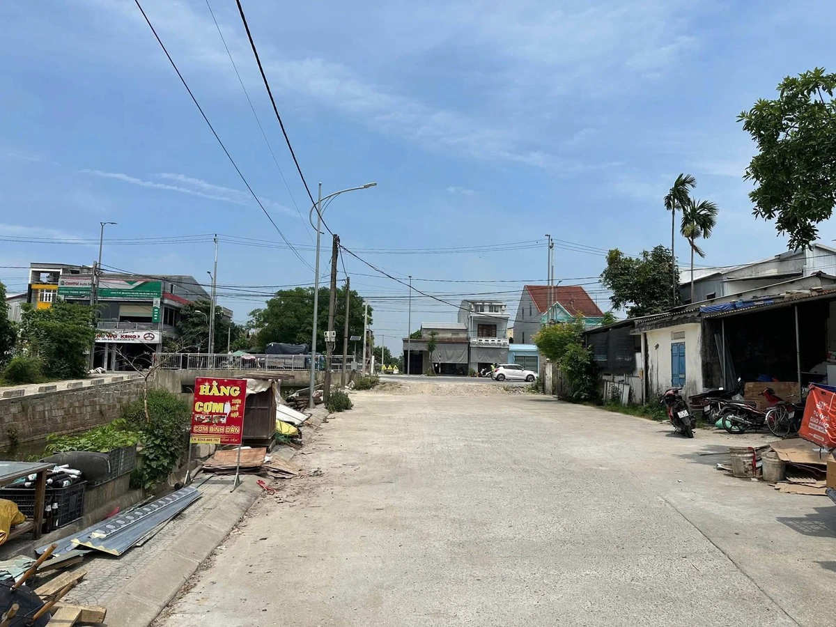Bán nhà mặt tiền Phạm Văn Đồng, Huế 122,5m2, 4,9 tỷ - Ảnh thu nhỏ 2