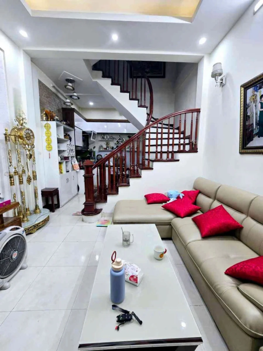 Bán nhà 6 tầng 48m² Quan Hòa Hà Nội 9.5 tỷ - Ảnh thu nhỏ 3