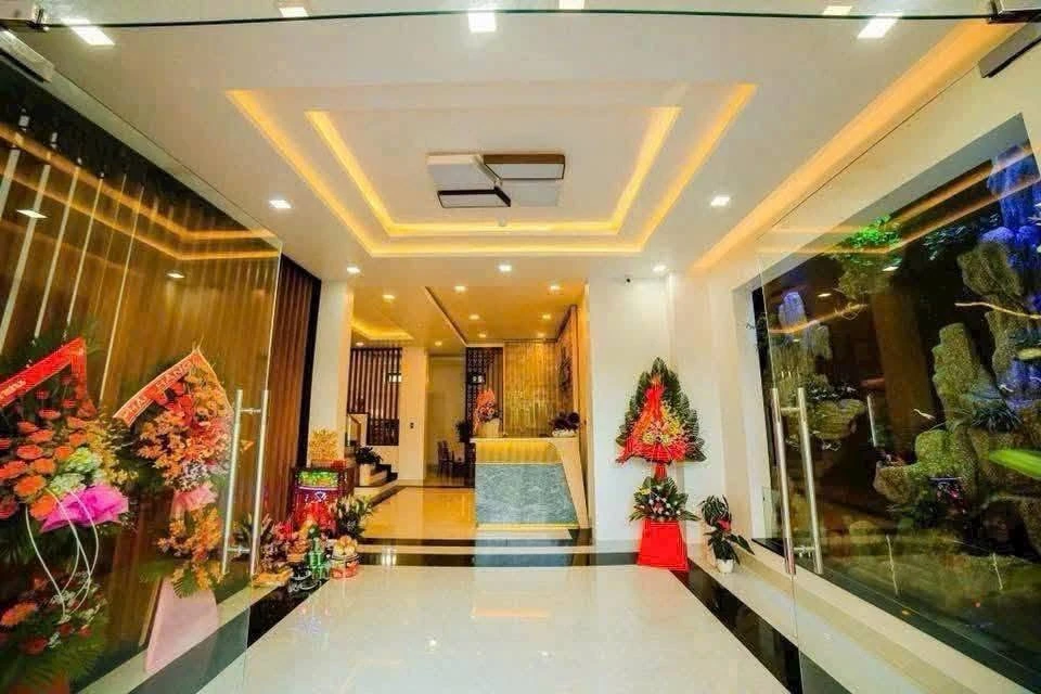 Bán khách sạn 7 tầng mặt tiền Phạm Văn Đồng 16 tỷ, 161m2 - Ảnh thu nhỏ 3