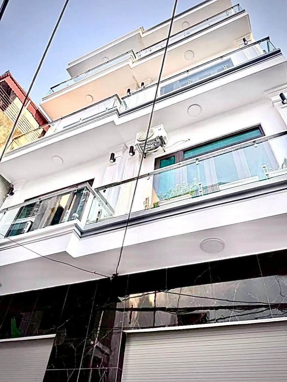 Bán nhà 4 tầng 45m² mặt tiền ô tô Trần Nguyên Hãn Quận 12 - Ảnh 1