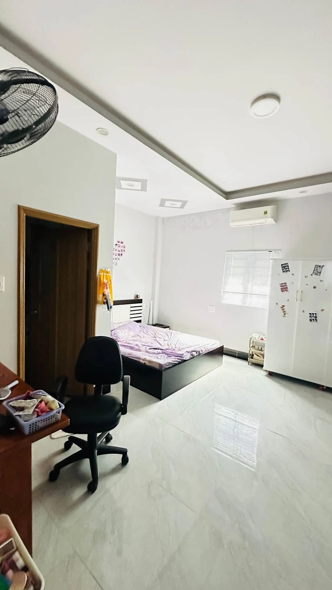 Bán nhà 2 mặt tiền Châu Văn Liêm 403m², 4PN 3WC, 8 tỷ - Ảnh thu nhỏ 5