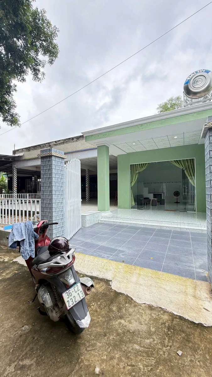 Bán nhà 2 phòng Tây Ninh 120m2 giá 1 tỷ 380 triệu - Ảnh thu nhỏ 3