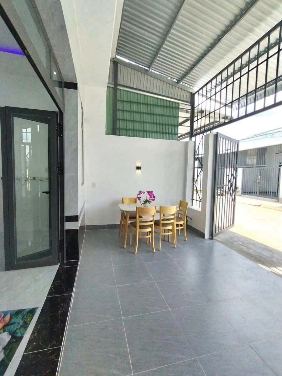 Bán nhà mới hoàn thiện 90m² 2 phòng ngủ Rạch Giá Kiên Giang - Ảnh thu nhỏ 2