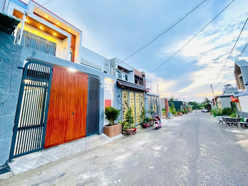 Bán nhà sổ riêng 3PN Trảng Dài Đồng Nai 95m² 3.39 tỷ