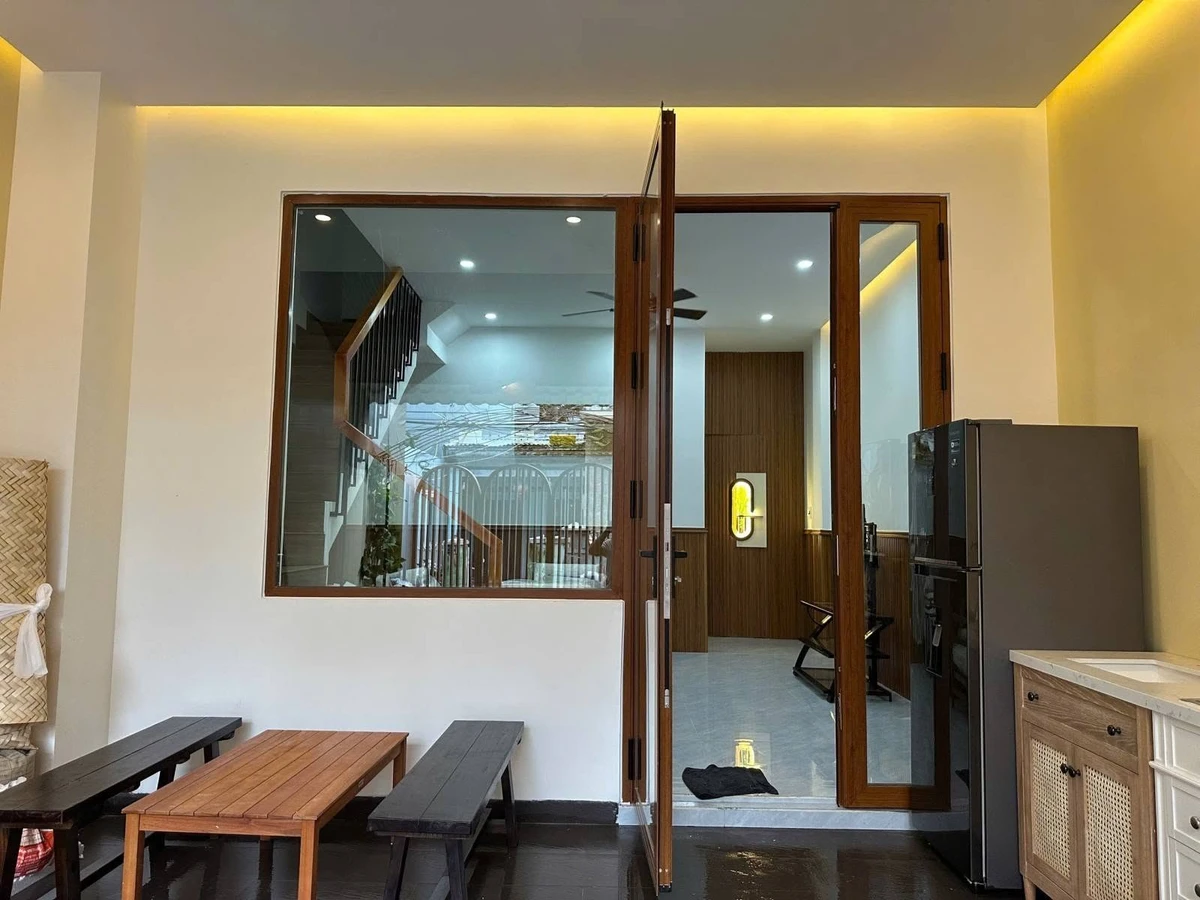 Bán nhà 2 tầng 65m2, 3PN Trần Nhật Duật gần biển - Ảnh 1