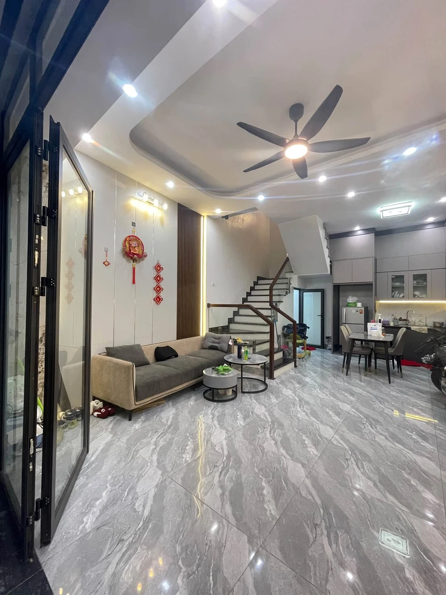 Bán nhà 3 tầng 42m² Vũ Hữu Hải Phòng 2 tỷ - Ảnh thu nhỏ 2