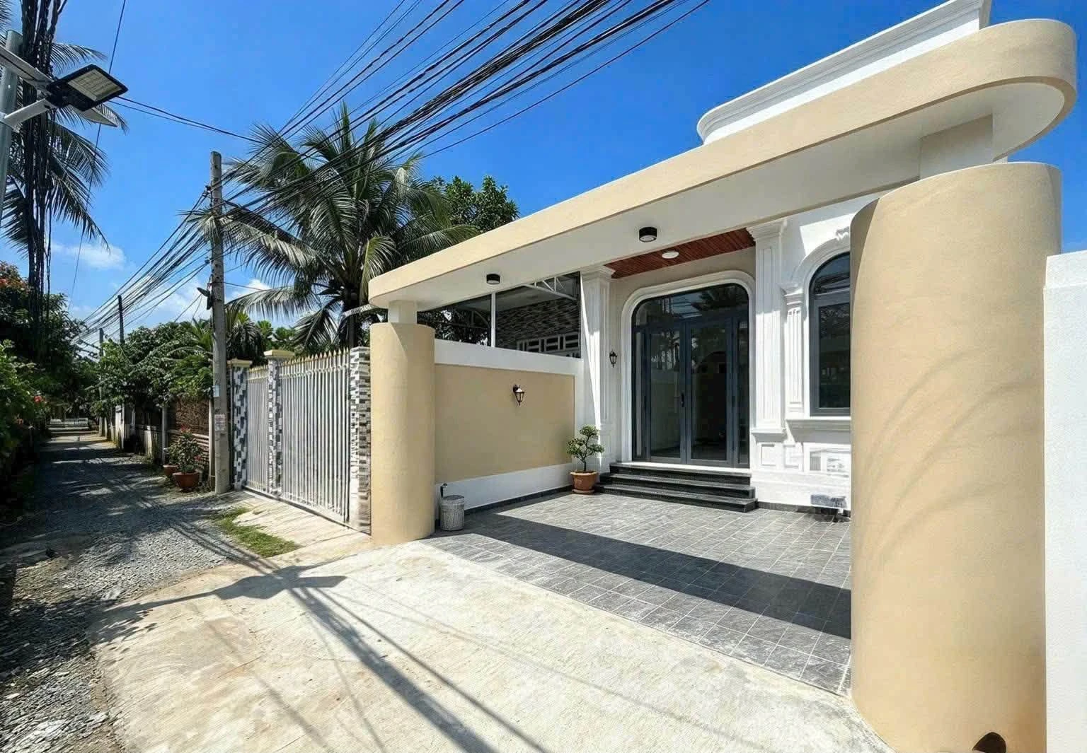 Bán nhà Phú Tân 100m² 2 phòng ngủ 1 tỷ 650 triệu - Ảnh 1