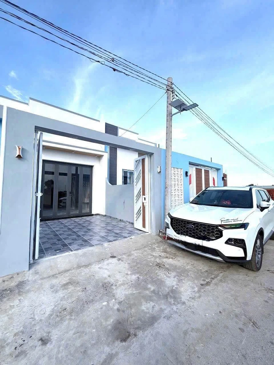 Bán nhà mới 2PN, 125m² thổ cư Cần Dước, Long An - Ảnh 1