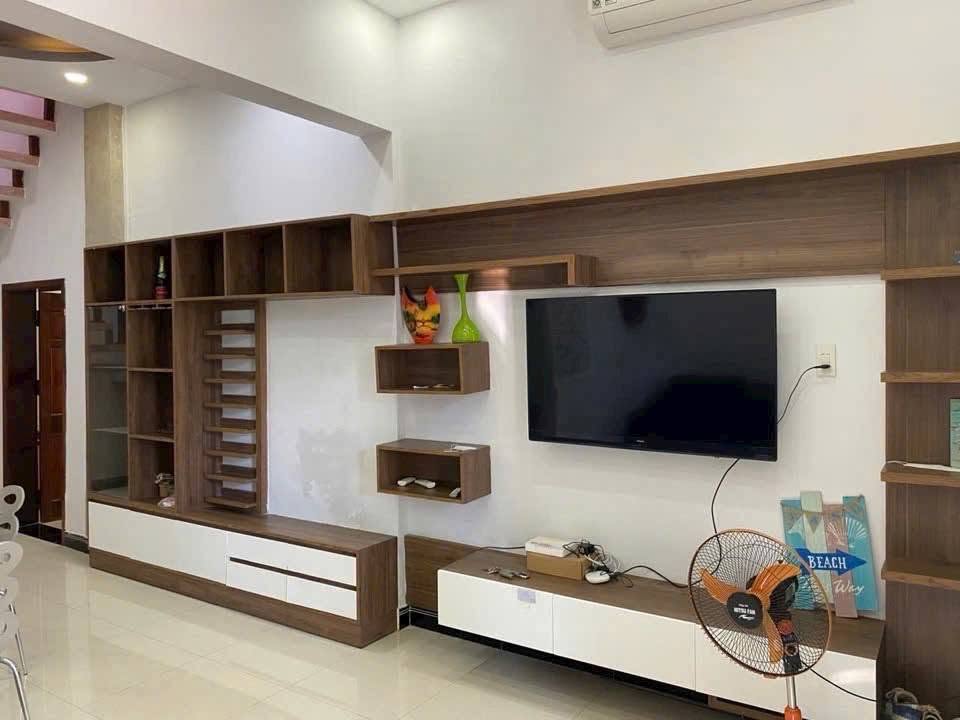 Bán nhà 2 tầng mặt tiền Trần Phú 68,3m² 8,7 tỉ Nha Trang - Ảnh thu nhỏ 3