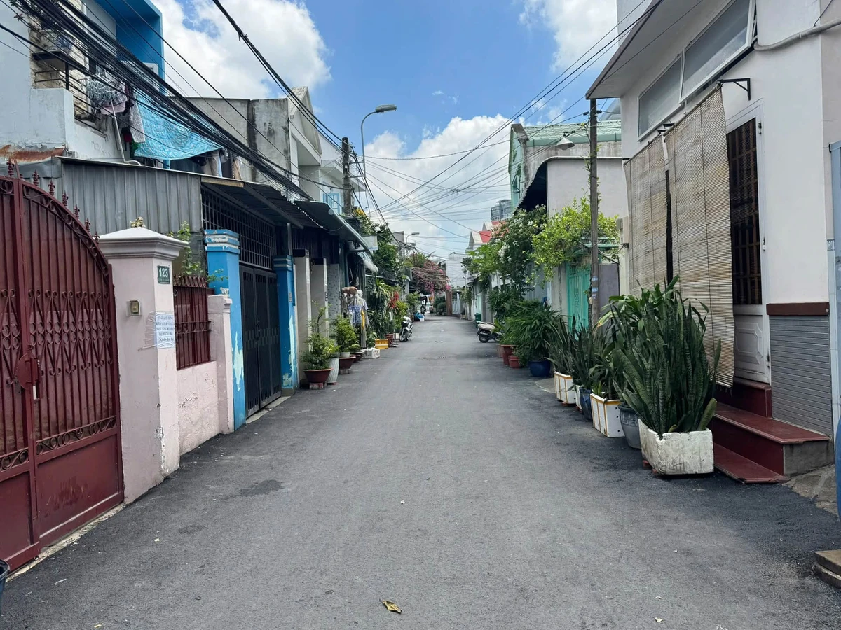Bán dãy trọ 243m2 nút giao Nghìn Tỷ An Phú Q2, 22 tỷ - Ảnh thu nhỏ 3