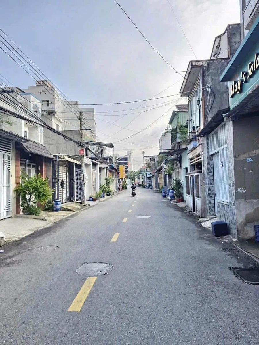 Bán đất mặt tiền Nguyễn Đức Thiệu, Dĩ An, 335m² - 9.9 tỷ - Ảnh 1