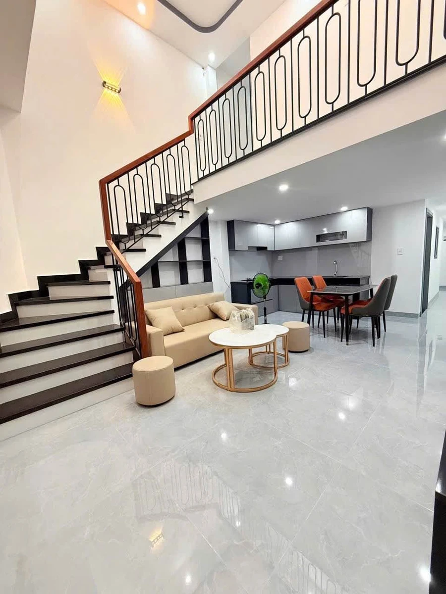 Bán nhà gác lửng 56m² 3PN full nội thất Tôn Đản - Ảnh thu nhỏ 2