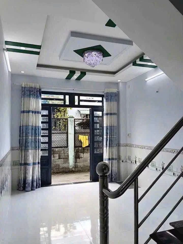 Bán nhà 32m² 2PN 2WC gần Nguyễn Thị Thảnh, Hóc Môn, giá 1 tỷ 370 triệu - Ảnh thu nhỏ 4
