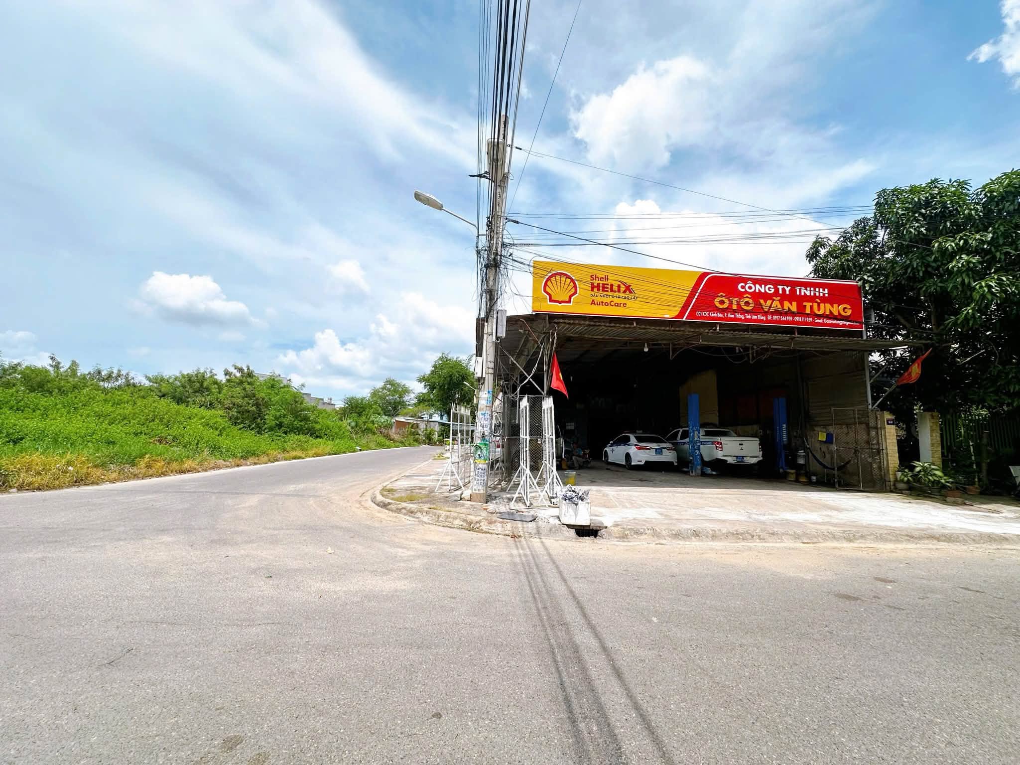 Bán lô góc 180m2 mặt tiền kinh doanh Phan Thiết