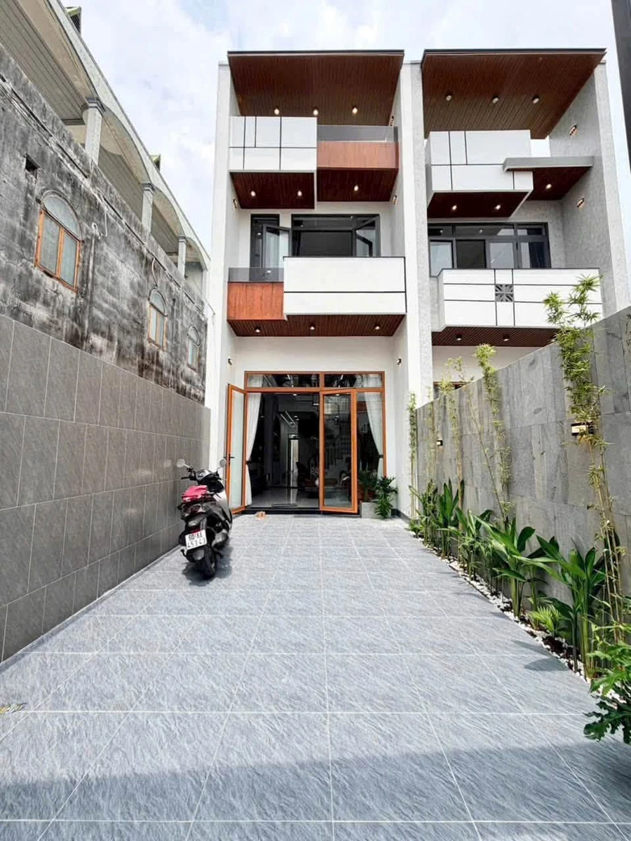 Bán nhà phố 3 phòng ngủ 100m², Lê Đại Hành, Biên Hoà - Ảnh thu nhỏ 2